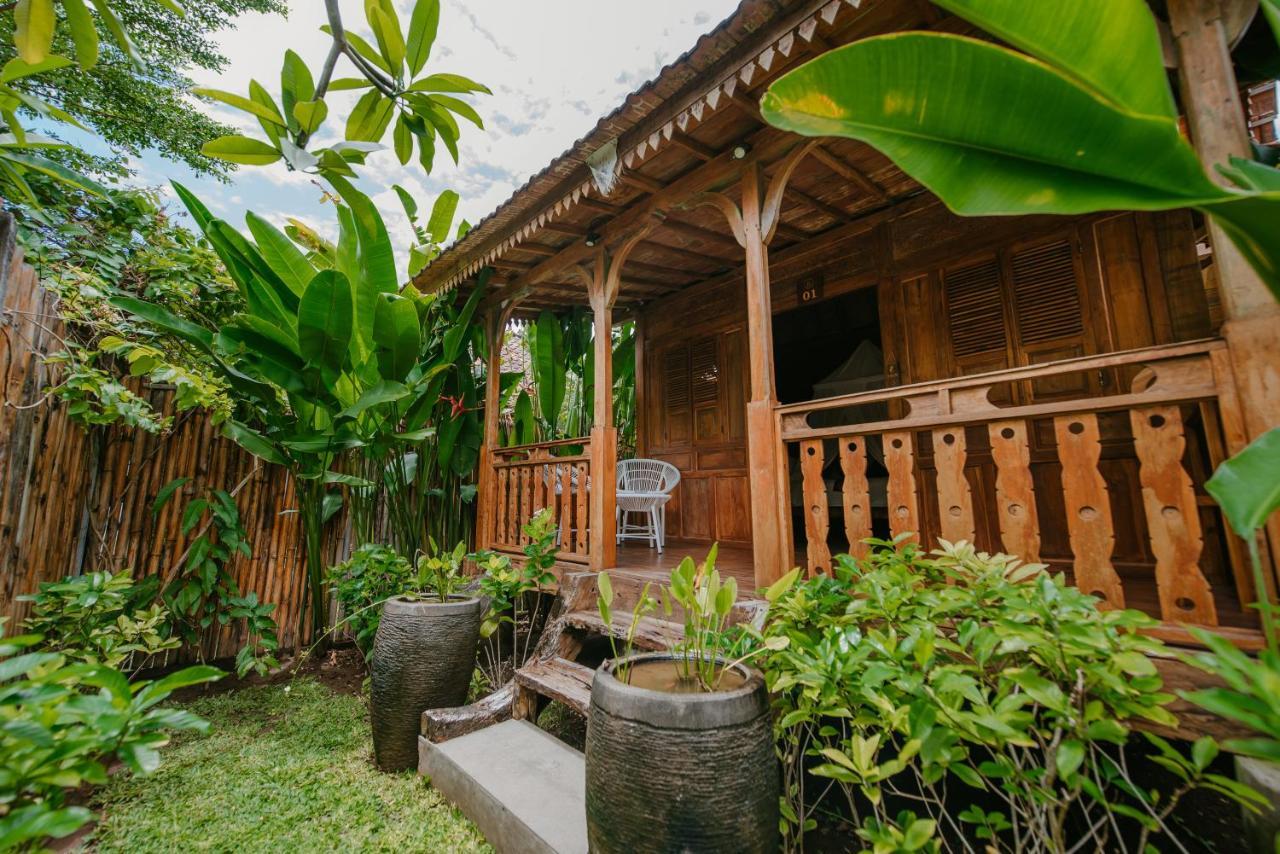 Moson Villa Legian Bagian luar foto