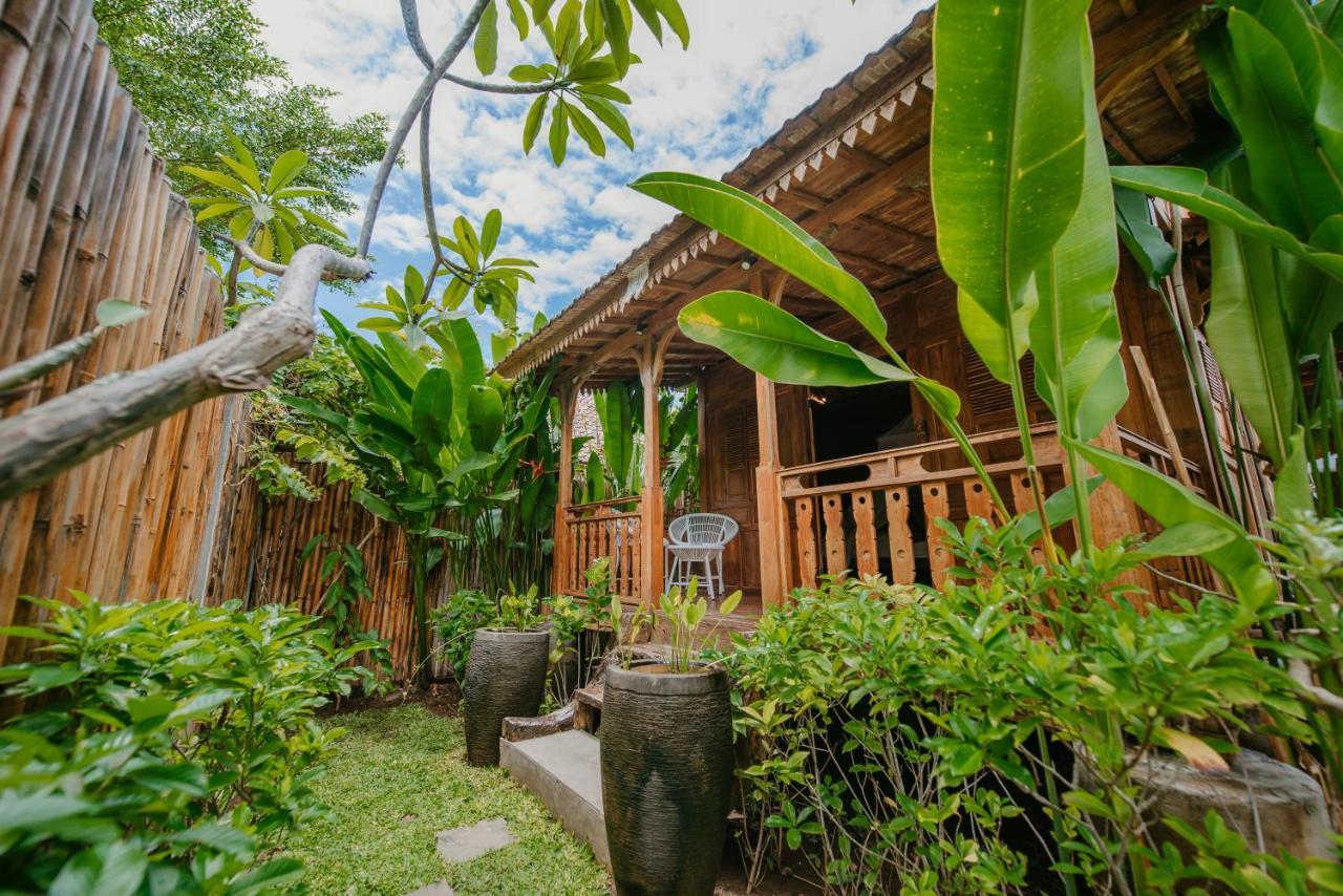 Moson Villa Legian Bagian luar foto