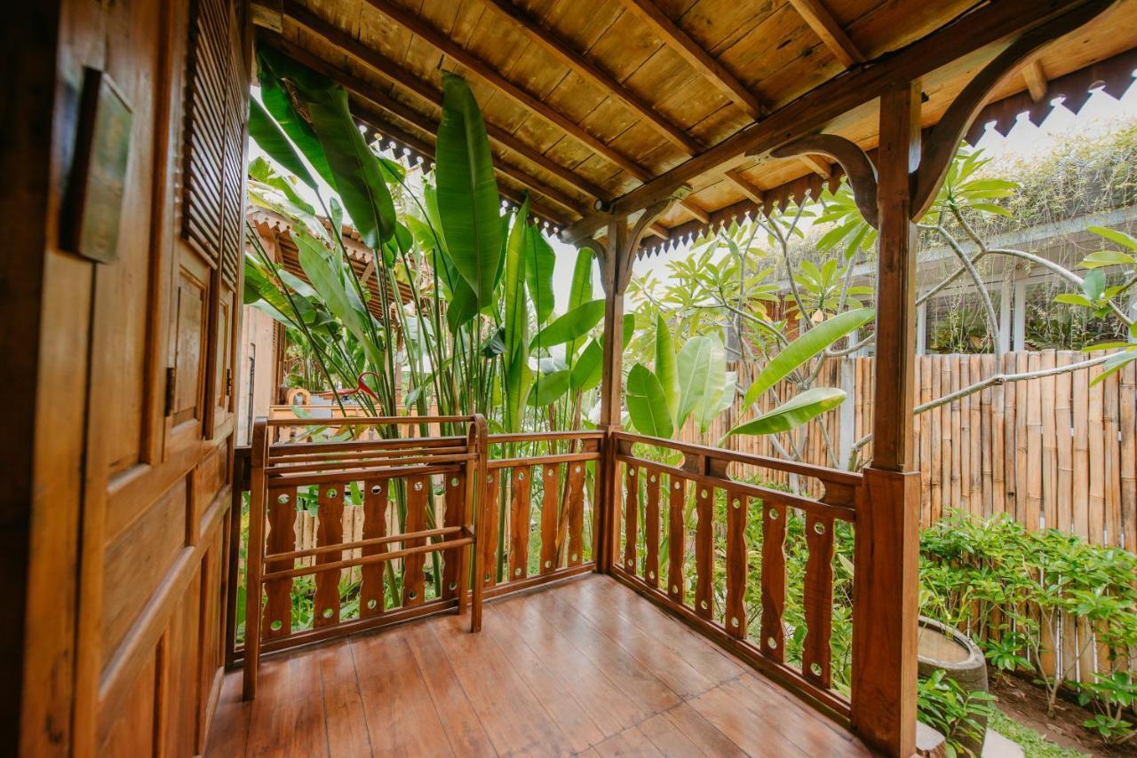 Moson Villa Legian Bagian luar foto